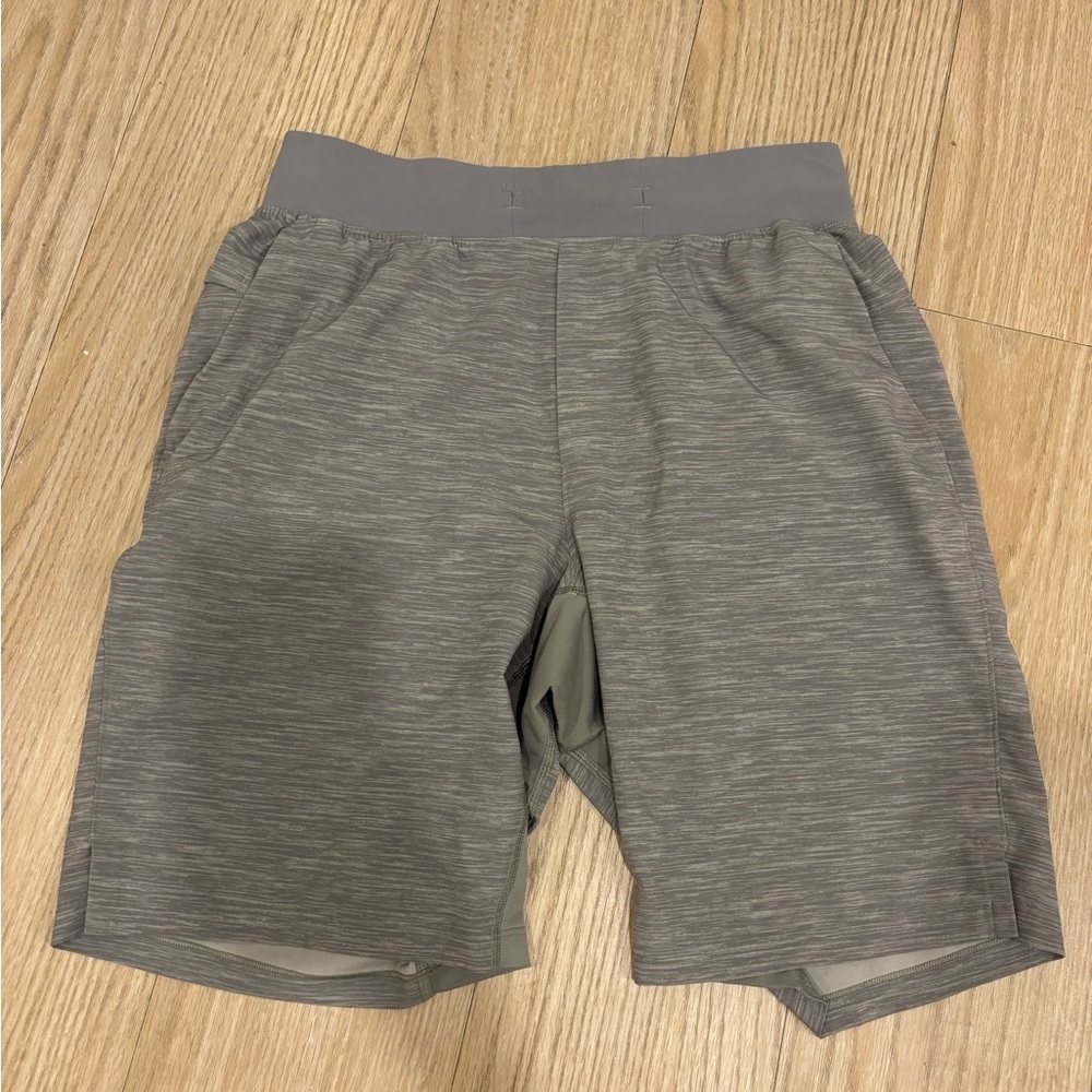 Lululemon Pace Breaker Liner less Shorts